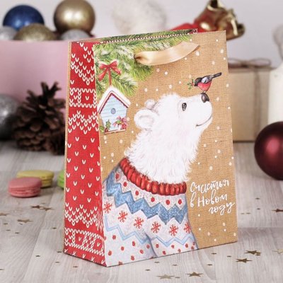 Новогодняя упаковка и аксессуары